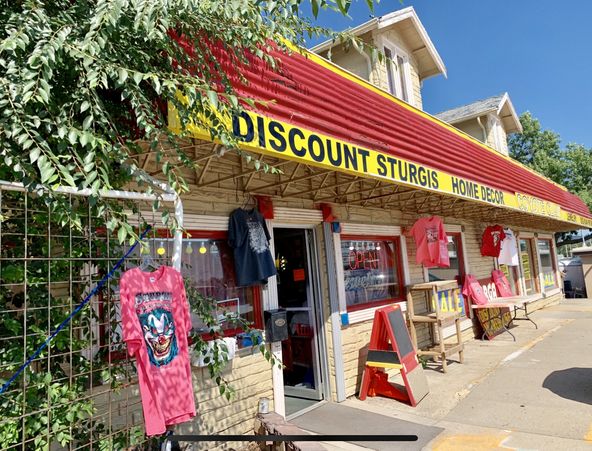 2209 Mount Rushmore Rd, Rapid City, SD 57701